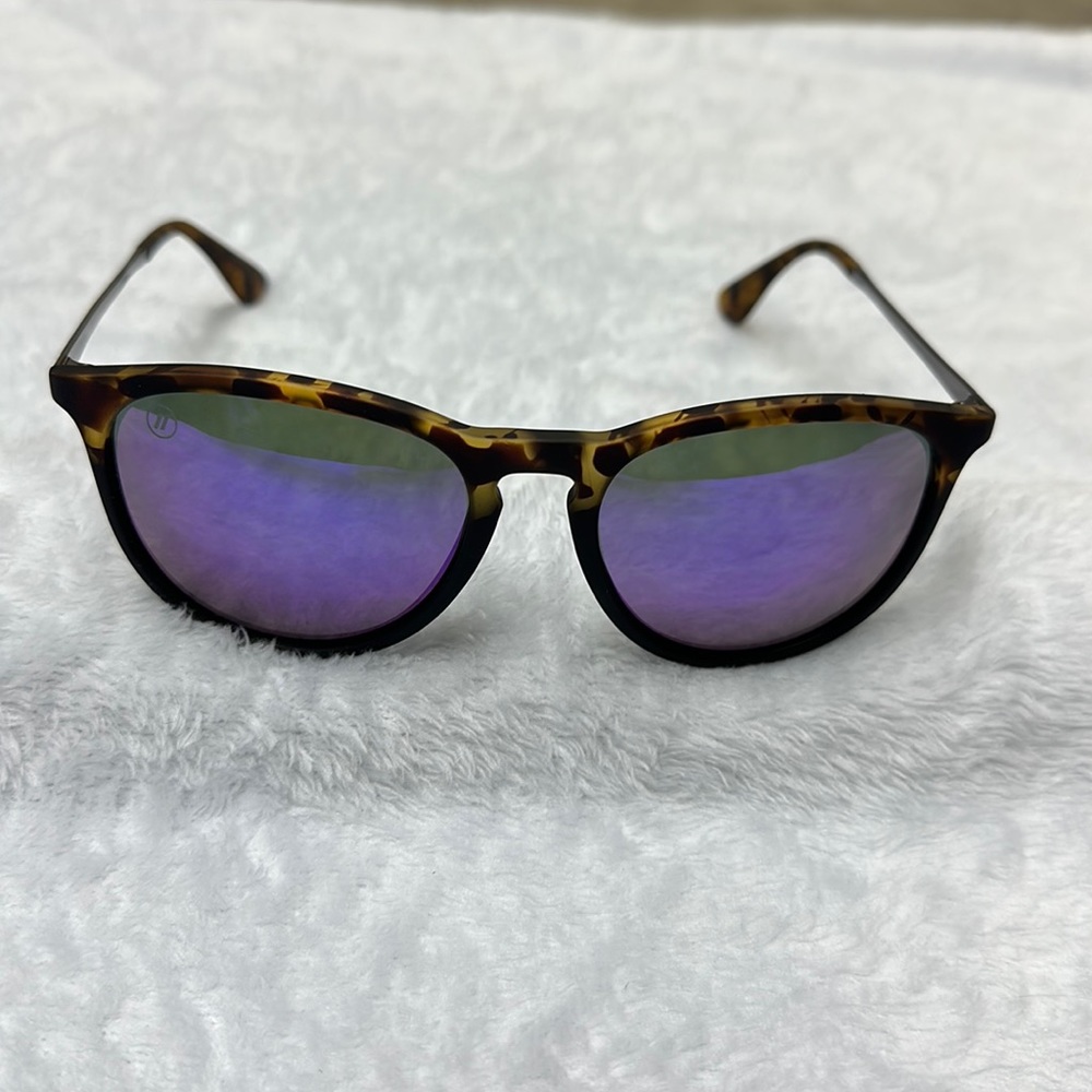 Blenders North Park Sunglasses - Sahara Dust